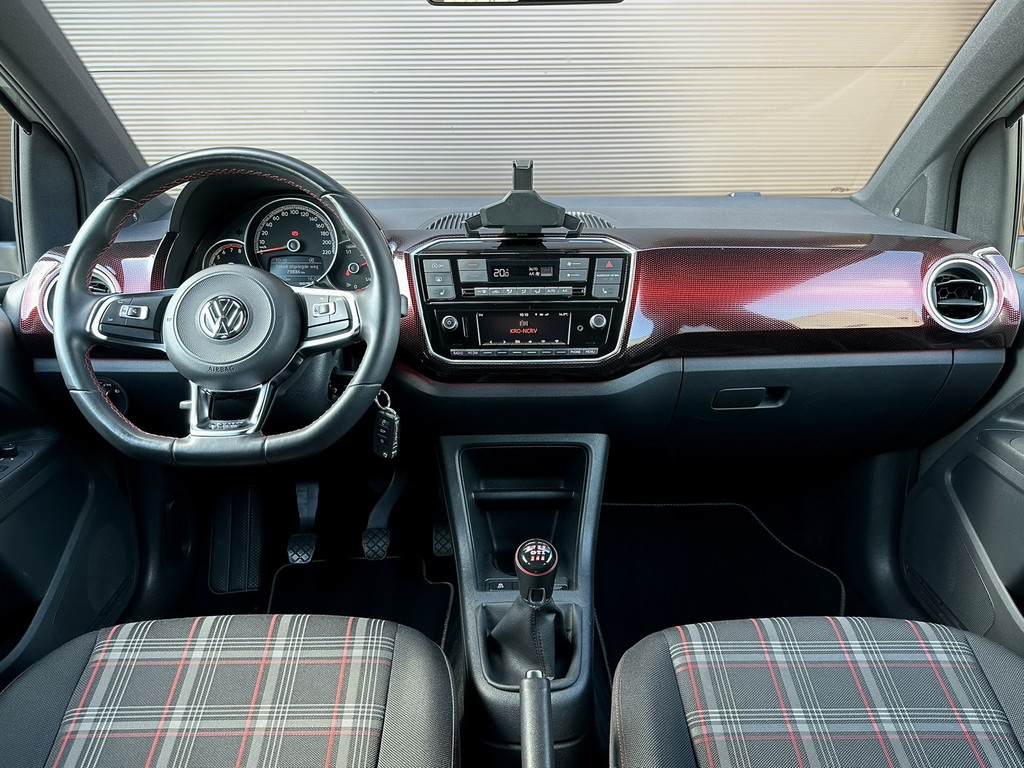 Volkswagen up! 1.0 TSI GTI 5-deurs | Climate, Cruise, LED, Beats Audio, PDC, USB, Getint Glas, Stoelverw., Sportstuur, 5-zits, 17” 53218845-1.jpg | Hoekman Automotive
