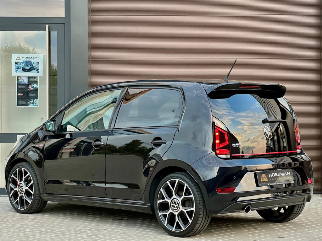 Volkswagen up! 1.0 TSI GTI 5-deurs | Climate, Cruise, Camera, Beats Audio, PDC, Getint Glas, Stoelverw., Sportstuur, 4-zits, 17” 54407744-2.jpg | Hoekman Automotive