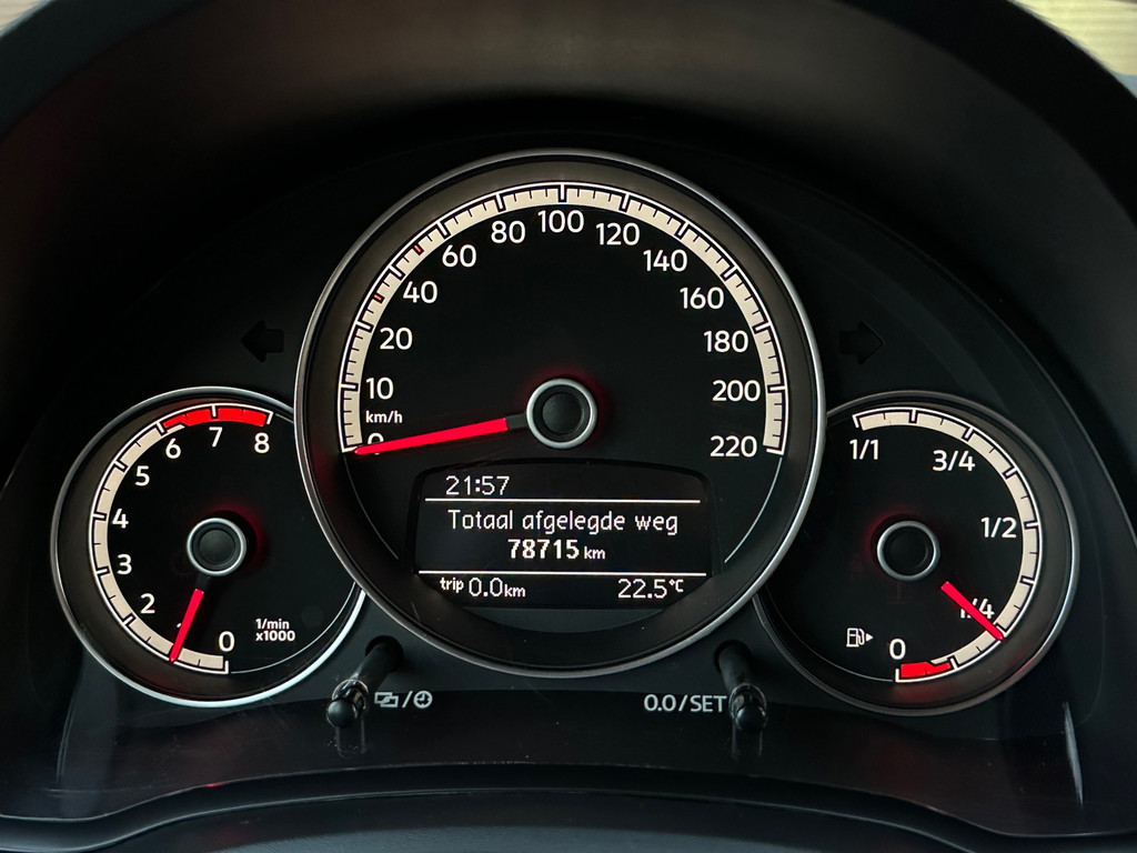 Volkswagen up! 1.0 TSI GTI 5-deurs | Climate, Cruise, Camera, Beats Audio, PDC, Getint Glas, Stoelverw., Sportstuur, 4-zits, 17” 54407744-4.jpg | Hoekman Automotive