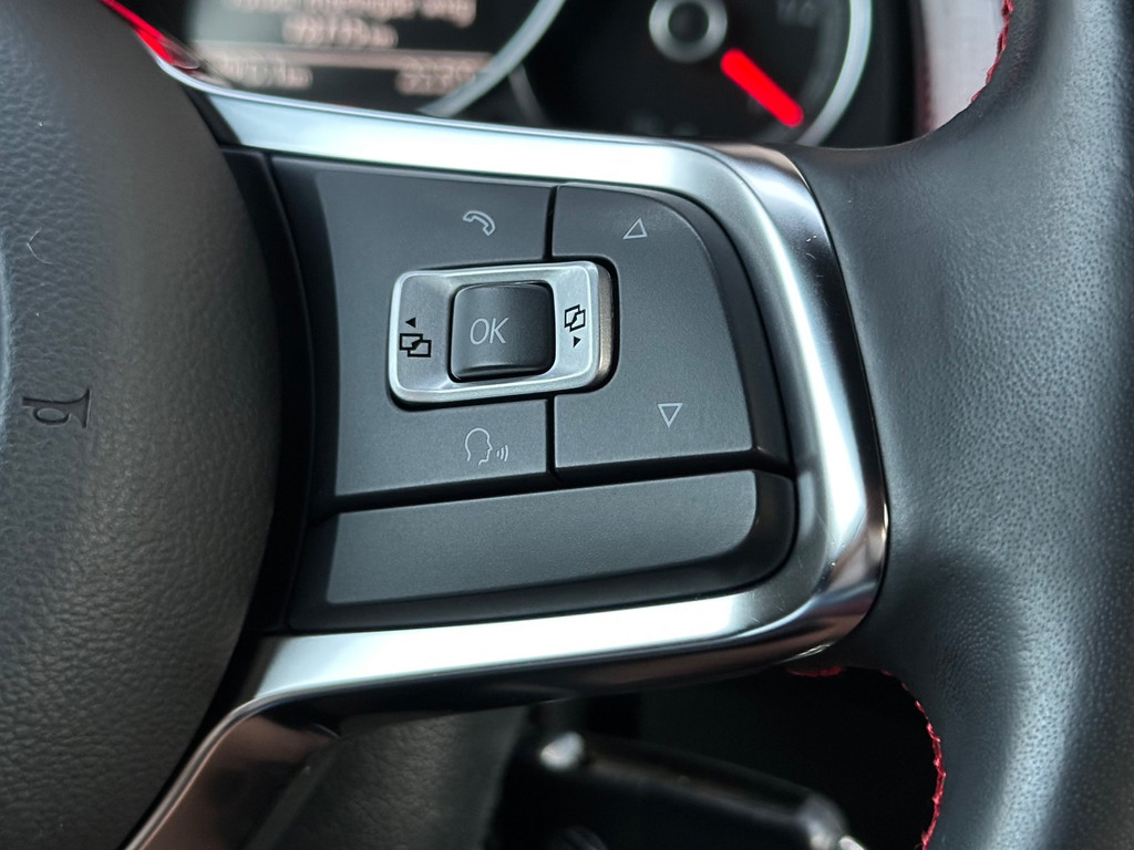 Volkswagen up! 1.0 TSI GTI 5-deurs | Climate, Cruise, Camera, Beats Audio, PDC, Getint Glas, Stoelverw., Sportstuur, 4-zits, 17” 54407744-43.jpg | Hoekman Automotive