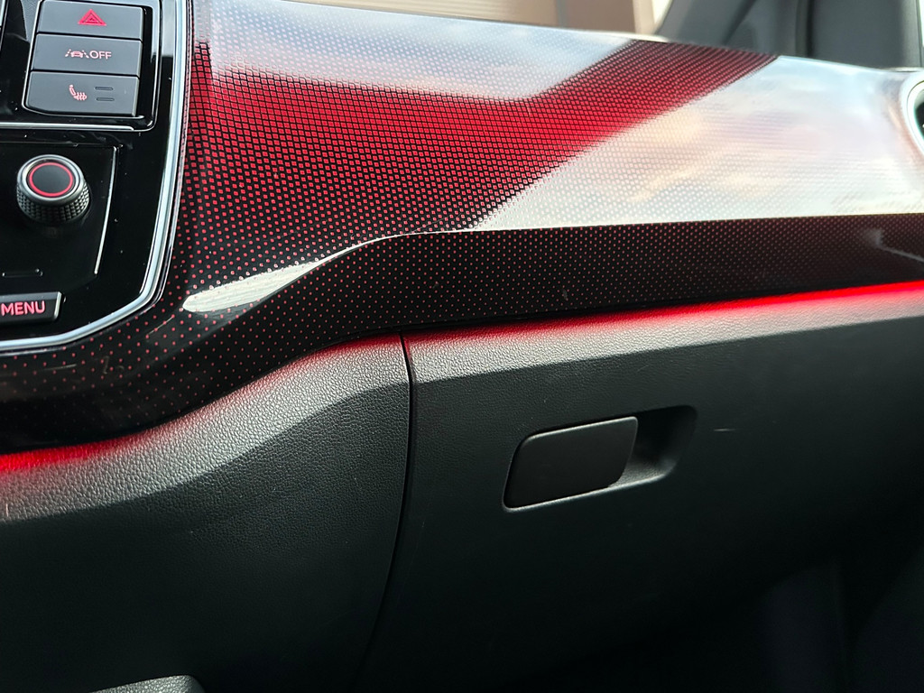 Volkswagen up! 1.0 TSI GTI 5-deurs | Climate, Cruise, Camera, Beats Audio, PDC, Getint Glas, Stoelverw., Sportstuur, 4-zits, 17” 54407744-44.jpg | Hoekman Automotive