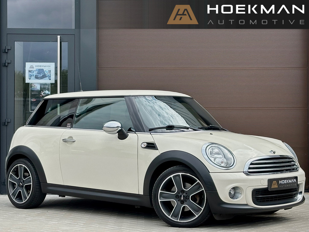 MINI 3-Deurs 1.6 One Chili | BTW auto! dealeronderh.| Climate, Cruise, Navigatie, Bluetooth, Half lederen bekleding, USB/AUX, 17' 54875219-0.jpg | Hoekman Automotive