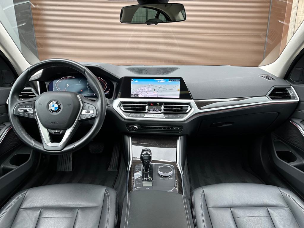 BMW 3 Serie 330i High Executive Automaat | Panoramadak, ACC, Leer, Trekhaak, Apple CarPlay, Stoelverw.- stuurverw., PDC, LED, 19" 56542126-1.jpg | Hoekman Automotive
