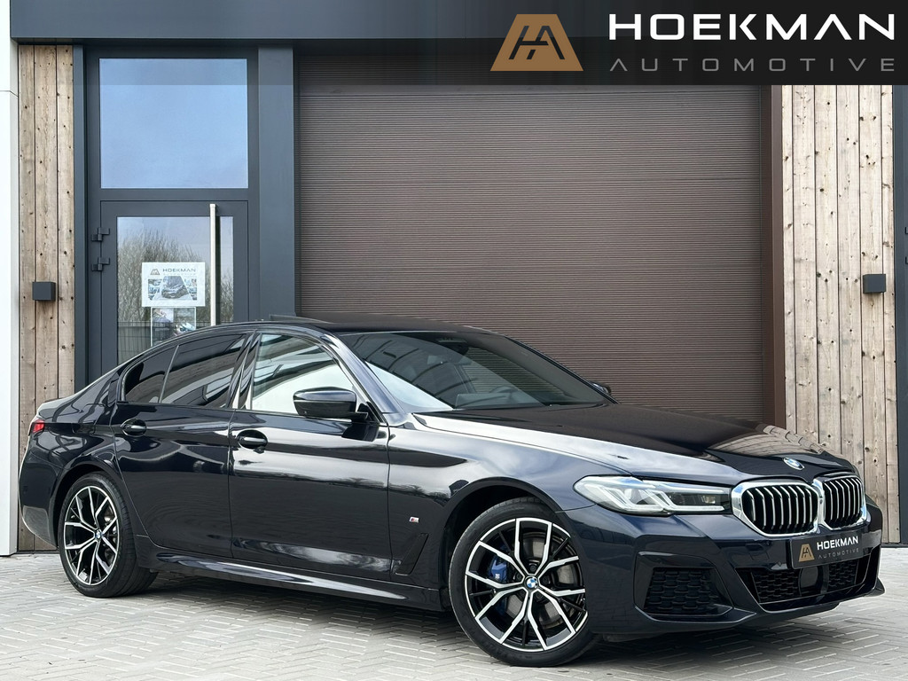 BMW 5 Serie 530e High Executive M-sport LCI | Comfortzetels, Laser Light, Panoramadak, Trekhaak, Leer, Apple Carplay, 360° camera 51968701-0.jpg | Hoekman Automotive